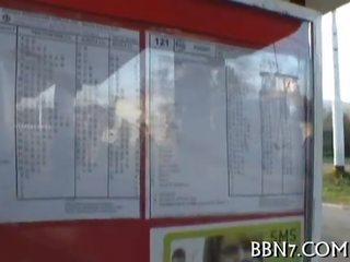 對 x 額定 電影 在戶外
