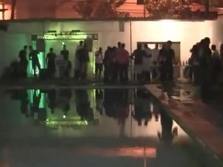 Bebeu, comeu а festa