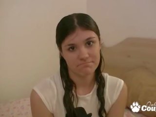 Аматьори тийн в плитки удари а пич pov стил & лястовици негов изпразване