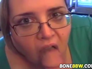 Pleasant BBW with glasses gives nice head