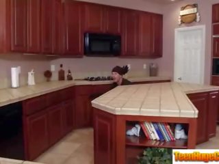(cassidy банки) необикновен тийн момиче чука огромен чудовище петър clip-10
