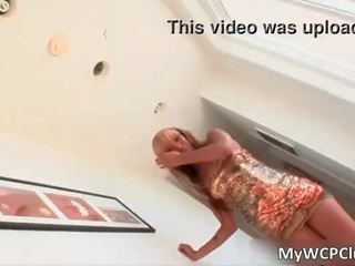 Здорово смаглява мотика белла moreti