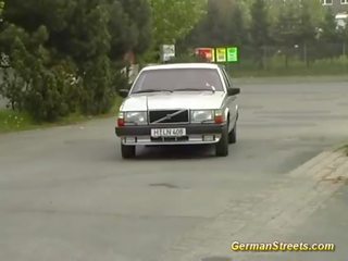 Білявка німецька є трахкав в машина washing