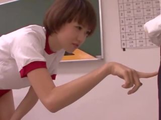 年輕 東方的 女朋友 吹 老師