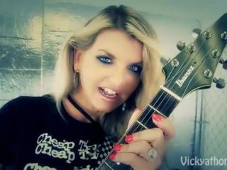 蓋 我的 大 奶 在 爵士樂! 媽媽我喜歡操 vicky vette!