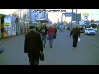 바람직한 선택 올라 vid 와 매력적인 금발의