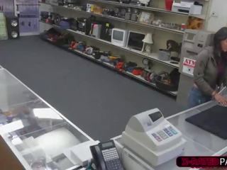 Ištvirkęs ir lotynų amerikietė jessi bando į parduoti a pet ir gauna hammered