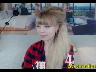 我的 lumberjack 年轻 女人 有 一 木 假阳具