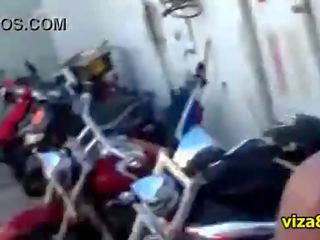 Събуждам ми нагоре и майната ми сега