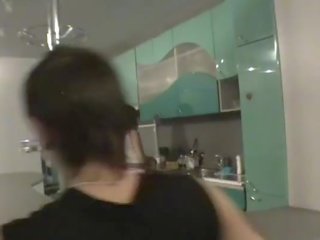 Човек търси ххх видео