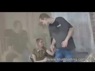 প্রতীক্ষা জন্য তার পালা থেকে যৌনসঙ্গম