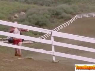 (jillian janson) বালিকা fabulous তরুণ ভদ্রমহিলা অশ্বারোহণ বিশাল খাদ উপর ফিতা video-18