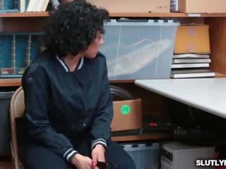 Shoplifting підліток майя морена отримує що вона deserves