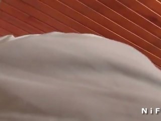 Недосвідчена французька брудна відео