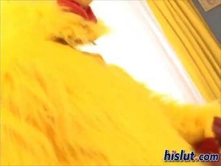 Brenda е на тя колене