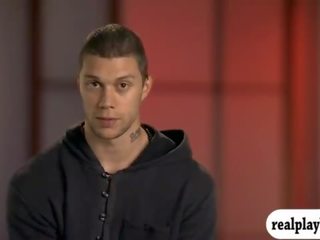 Сладострастен жени четирима в на зандан клетка