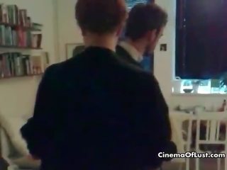 Недосвідчена пара показ їх чуттєвий порно