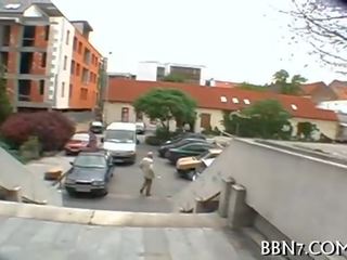 Публичен мотика ups ххх видео видеоклипове