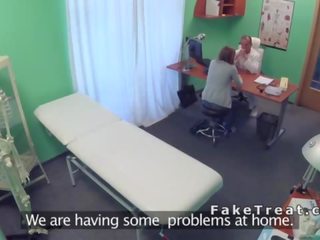 Евро аматьори гадно и чука тя медицински мъж