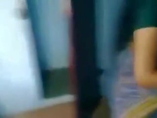 Тамільська тітонька з її брат