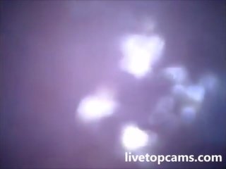 Binatilyo cums filmed mula sa loob a puke sa livetopcams pt1