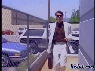 Саманта здобули manhandled