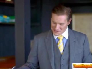 Трудно стил прикован на камера от голям чеп стъд а тийн млад жена (alessa дивак) mov-23