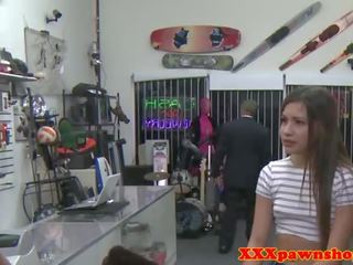 Longhair deity чука pawnbroker за пари в брой