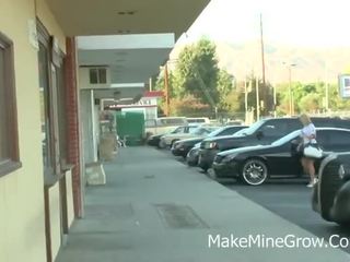 Мелани монро - голям дупе блондинки получавам прецака и има а на лицето