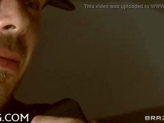 Hotty отримує cumcovered