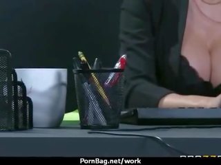 Voluptuous ýabany betje eje loves zoňtar ulylar uçin movie at work 17
