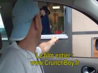 Sexe au restaurant exhib mac donalds дез jeunes se sucent leur grosse вкусити sous
