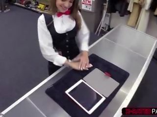 誘います と ブルネット カード dealer 取得 彼女の プッシー ファック バイ shawn