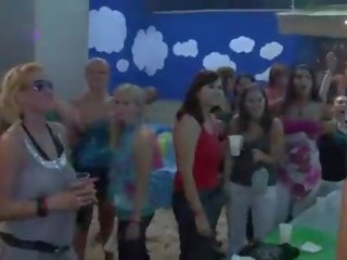 Sexually aroused одягнена жінка голий чоловік непристойна суки отримати трахкав