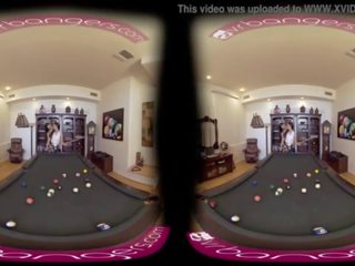 Vr porn-mom 生情愫 她的 步 女兒 到 有 性別 電影 上 該 水池 表