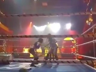 Jewells malone vs brittany blake -hardcore 匹配- jcw dec 18, 2015