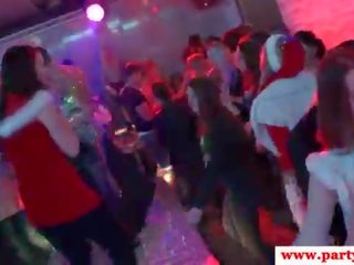 Евро моминско смучене за отстраняване на бои пенис