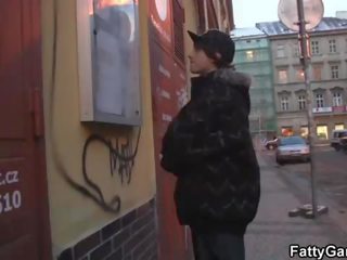 말라 붙은 youth 이다 고른 올라 로 탐욕 한 지방질의