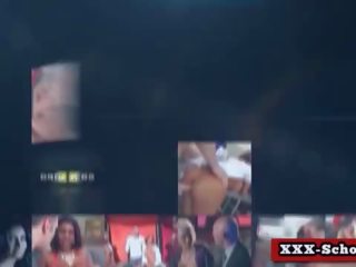 Голям синигер учители и ученички наслаждавайки хардкор майната 18