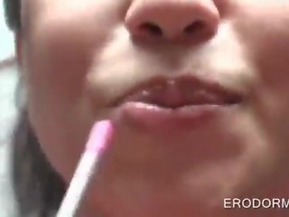 Колеж сладури чукане в обща спалня стая неприятен ганг банг
