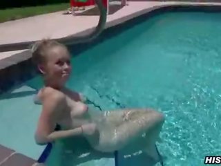 マディソン チャンドラー sunbathes と マスターベーション