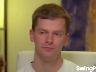 扫平 业余 一对 口交 舔 的pussies