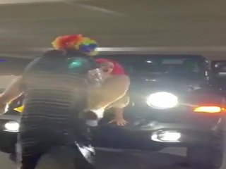粉红色 发 幻想 女人 得到 捣烂 上 jeep