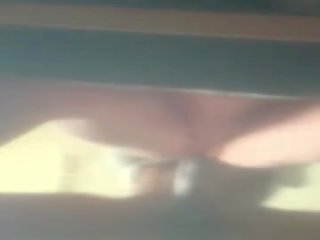 Тя получава wet&comma; и на телефон did too&excl; lol
