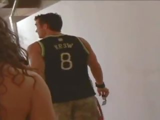 维多利亚 符合 一 男人 和 需要 她的 到 一 旅馆 室