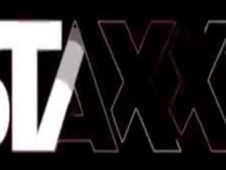 Анално четирима с а двойка на близнаци и техен съблазнителен adolescent