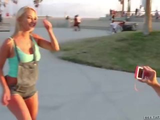 Skateboard пляж немовлята тара морган, менді armani