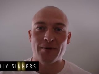 Prsatá pawg macecha vyjížďky stepsons člen - rodina sinners