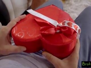 Bratty stepSis - Little StepSister Falls For stepBrothers VDay Surprise S4&colon;E4