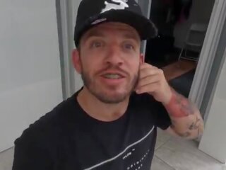 Pitoco chegou junto 达 ninfeta e quer meter o ferro - 茉莉 santanna